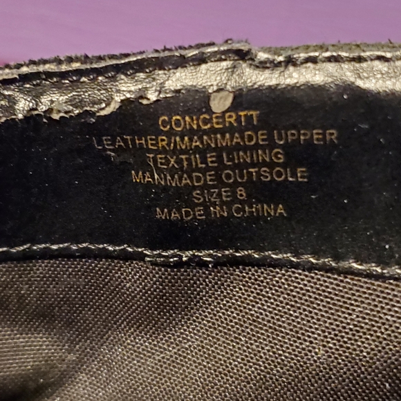 Betsey Johnson Goldtone Studded Black Leather Heeled Boot Bootie Size 7 - Picture 5 of 7